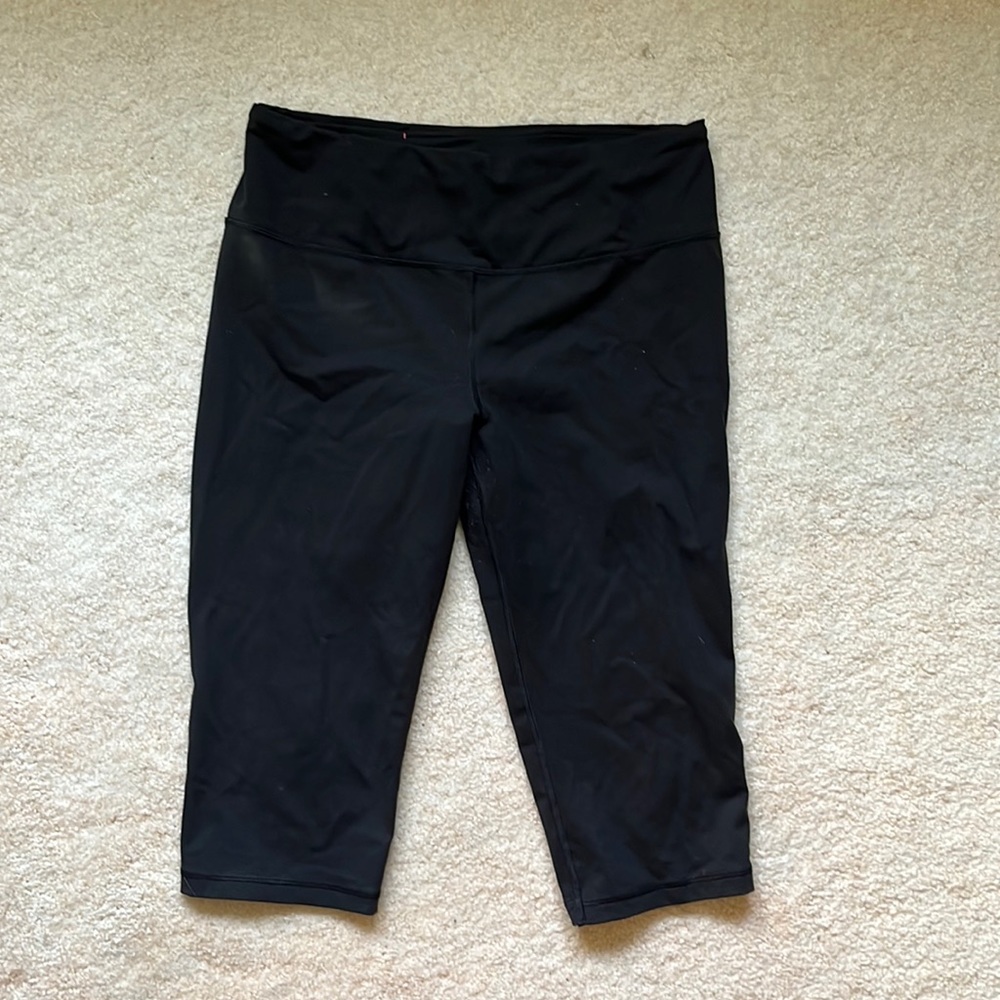 Victoria Secret VSX crop leggings